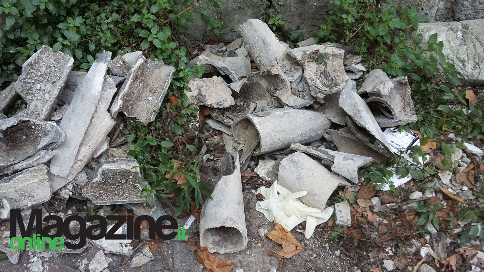 Castellammare. Le foto del centro antico tra degrado e rifiuti: la denuncia di Criscuolo